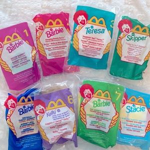 VINTAGE 1999 BARBIE 💕🩵 MACDONALD’S TOYS